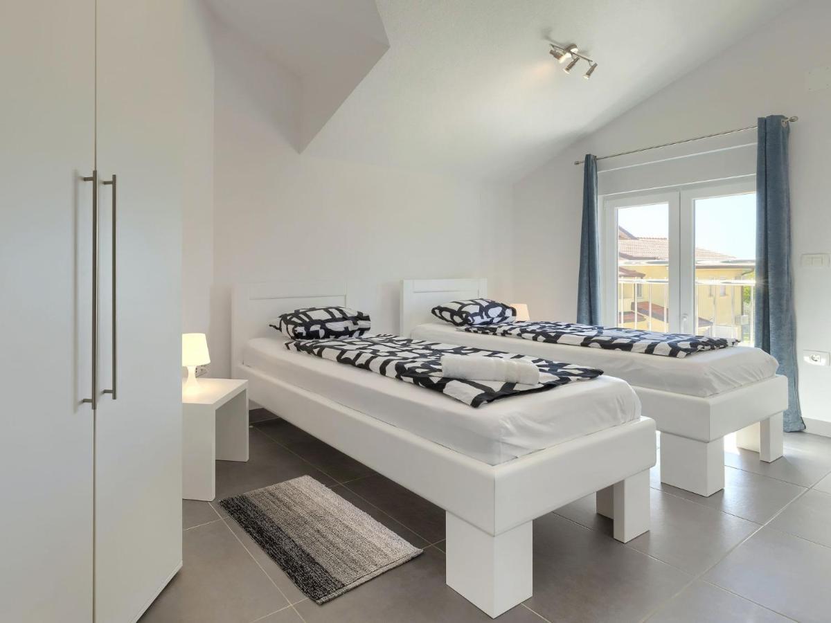 Holiday Home Villa Gocci By Interhome Kmeti Екстер'єр фото