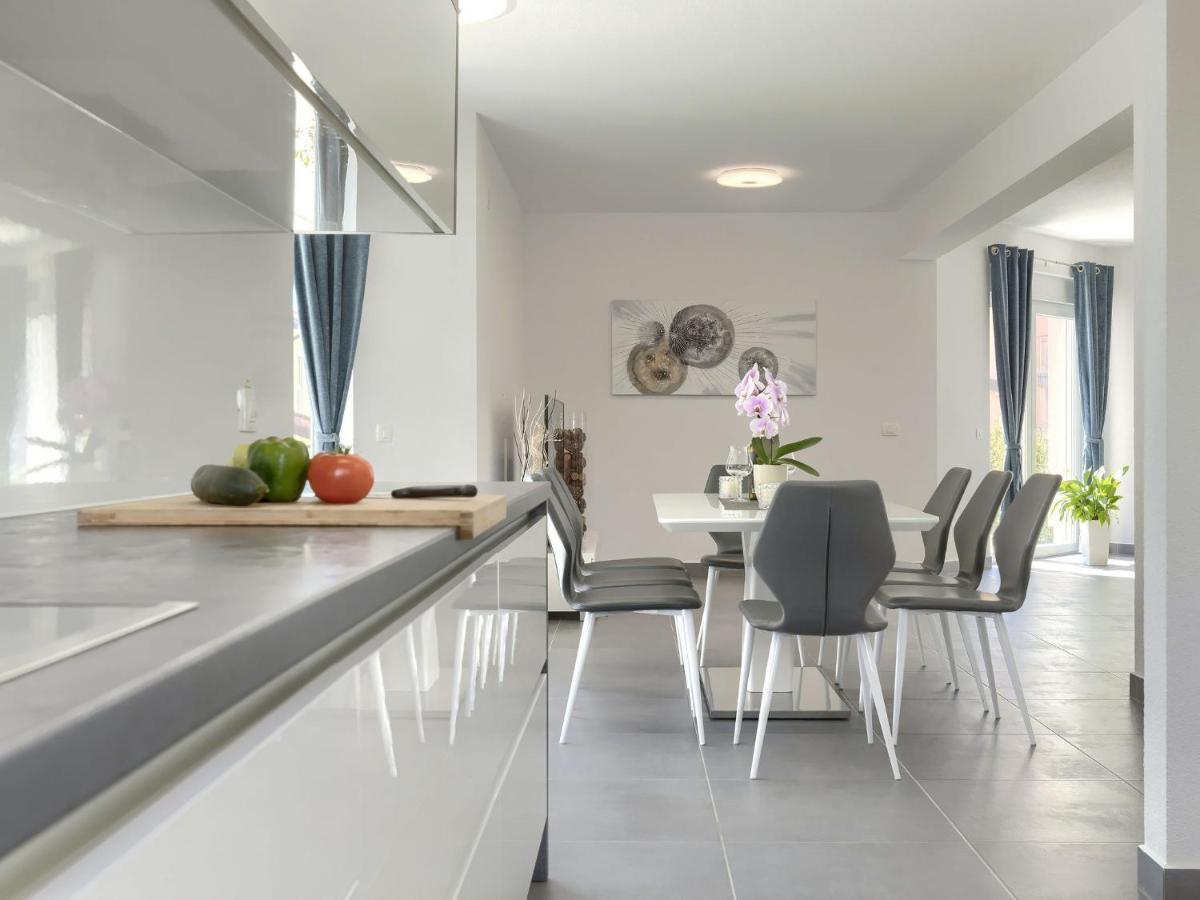 Holiday Home Villa Gocci By Interhome Kmeti Екстер'єр фото