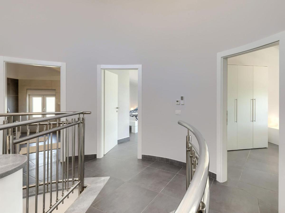 Holiday Home Villa Gocci By Interhome Kmeti Екстер'єр фото